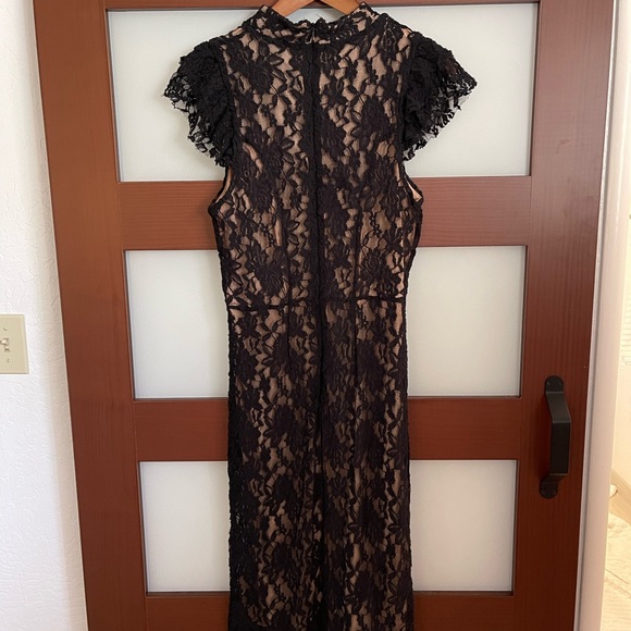 XOXO Dress - Picture 2 of 5